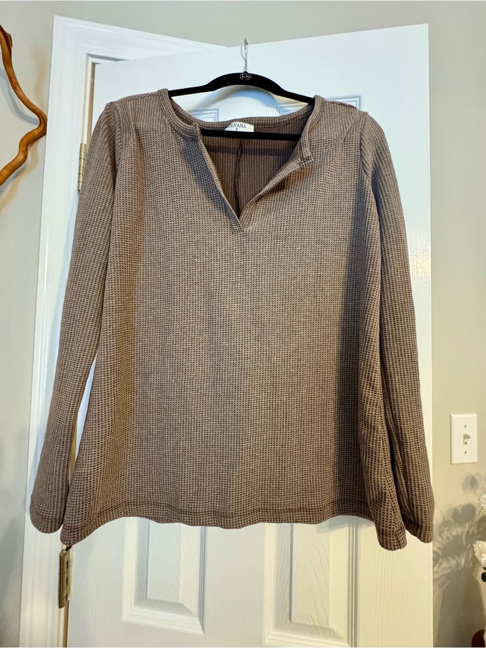 Zenana Outfitters Taupe V‑Neck Waffle Knit Pullover. Oversized Small